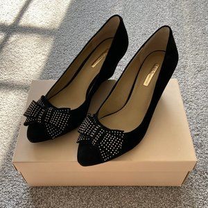 BCBG BCBGeneration Asya Black Suede Wedges NIB 8.5